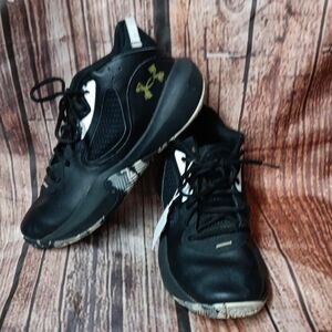 Under Armour Black and Gold Athletic Shoes
